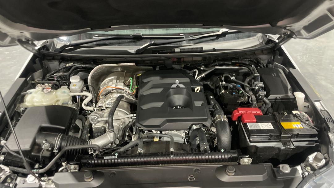 2025 Mitsubishi Triton Glx-r (4x4), Automatic, 14971 km, Open Bonnet (Engine)