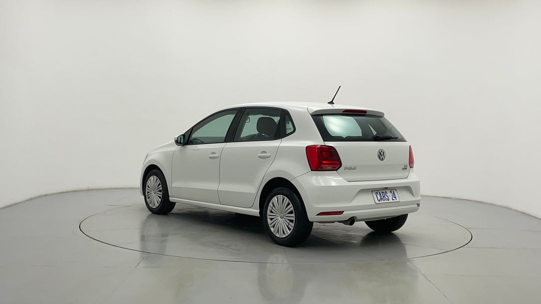 Left Back Diagonal (45- Degree) View