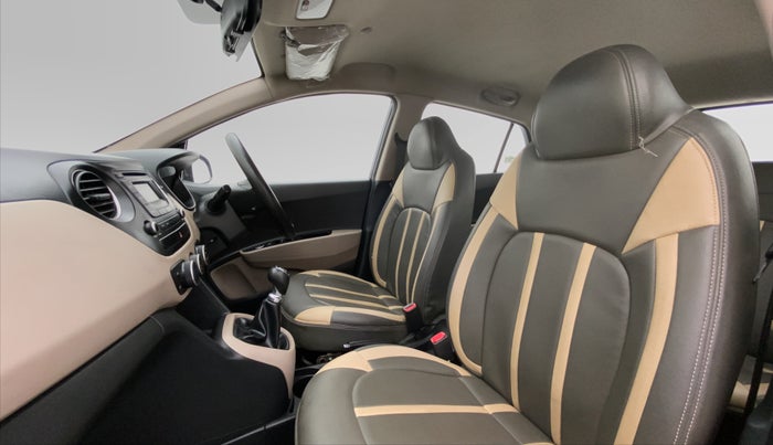 2016 Hyundai Grand i10 SPORTZ 1.2 KAPPA VTVT, Petrol, Manual, 21,686 km, Right Side Front Door Cabin