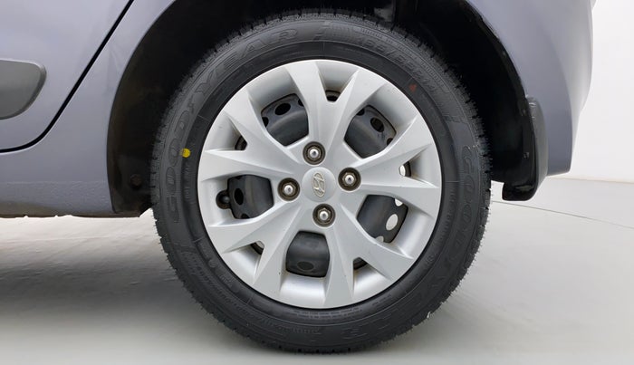 2016 Hyundai Grand i10 SPORTZ 1.2 KAPPA VTVT, Petrol, Manual, 21,686 km, Left Rear Wheel