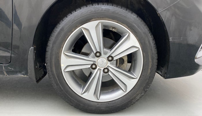 2018 Hyundai Verna 1.6 SX VTVT AT (O), Petrol, Automatic, 32,003 km, Right Front Wheel