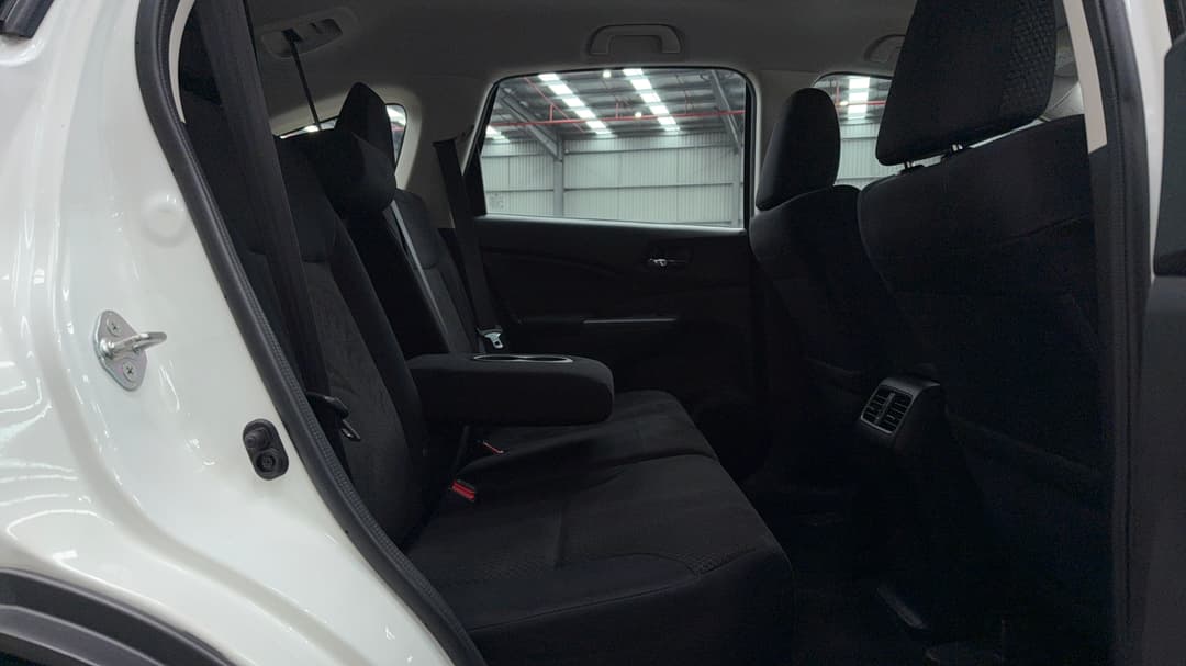 2016 Honda CR-V Vti (4x2), Automatic, 78966 km, Right Side Rear Door Cabin View
