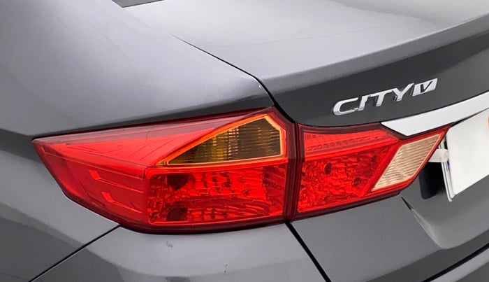 2019 Honda City 1.5L I-VTEC V MT, Petrol, Manual, 94,705 km, Left tail light - Minor damage