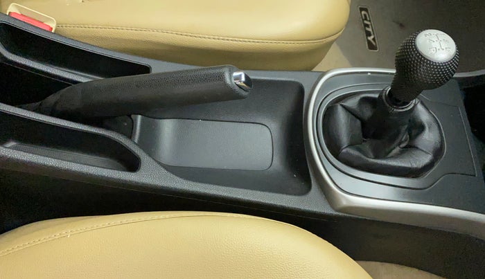 2019 Honda City 1.5L I-VTEC V MT, Petrol, Manual, 94,705 km, Gear Lever