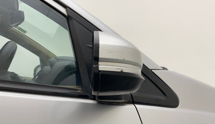 2016 Honda Brio S MT, Petrol, Manual, 53,924 km, Right rear-view mirror - Cover has minor damage
