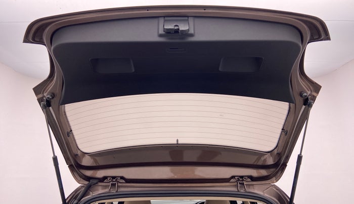 2016 Volkswagen Polo HIGHLINE1.2L PETROL, Petrol, Manual, 94,515 km, Boot Door Open