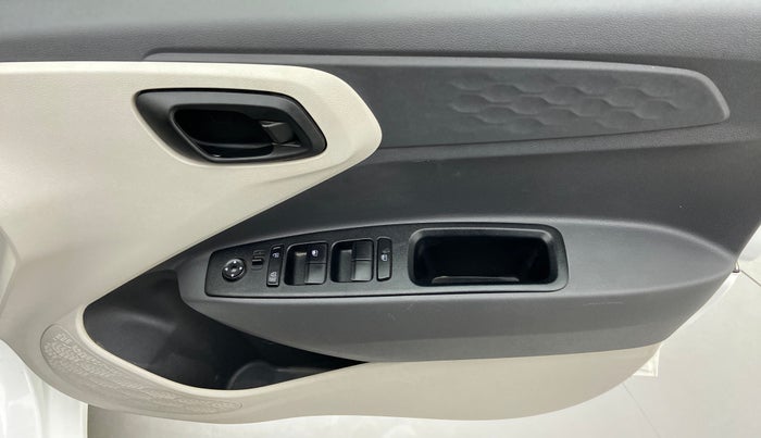 2021 Hyundai AURA S 1.2 Kappa MT, Petrol, Manual, 5,332 km, Driver Side Door Panels Control
