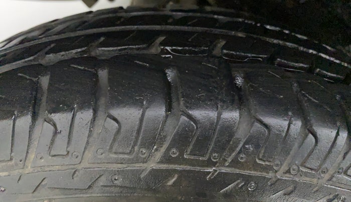 2015 Maruti Wagon R 1.0 LXI CNG, CNG, Manual, 74,924 km, Right Rear Tyre Tread