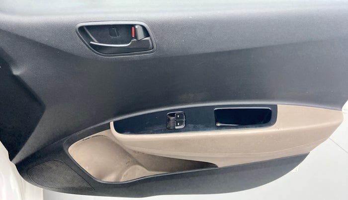 2017 Hyundai Grand i10 prime T+ 1.1 CRDI, Diesel, Manual, 81,624 km, Driver Side Door Panels Control