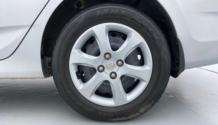 2013 Hyundai Verna FLUIDIC 1.6 EX VTVT, Petrol, Manual, 33,807 km, Left Rear Wheel