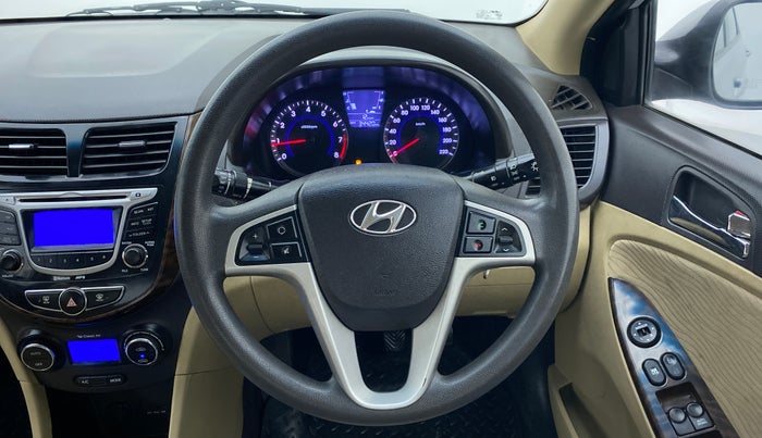 2013 Hyundai Verna FLUIDIC 1.6 EX VTVT, Petrol, Manual, 33,807 km, Steering Wheel Close Up