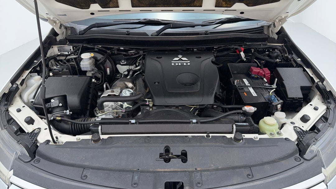 Open Bonnet (Engine)