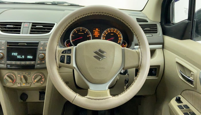 2015 Maruti Ertiga ZDI, Diesel, Manual, 55,234 km, Steering Wheel Close Up
