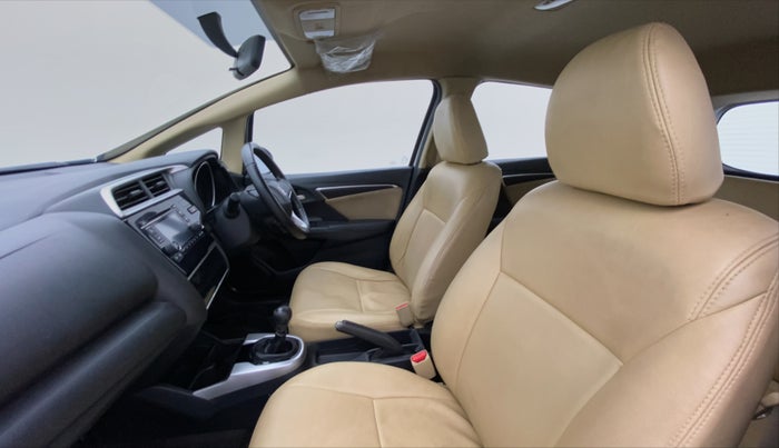 2017 Honda Jazz 1.2 V MT, Petrol, Manual, 55,453 km, Right Side Front Door Cabin
