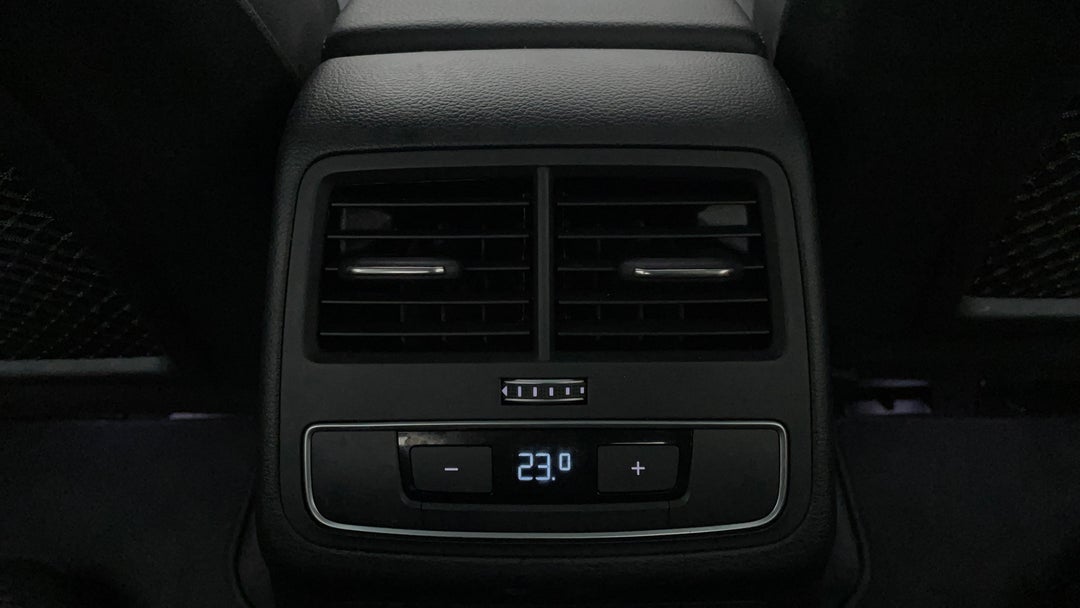 2019 Audi A4 1.4 Tfsi S Tronic S Line, Automatic, 29460 km, Rear A/C Vent