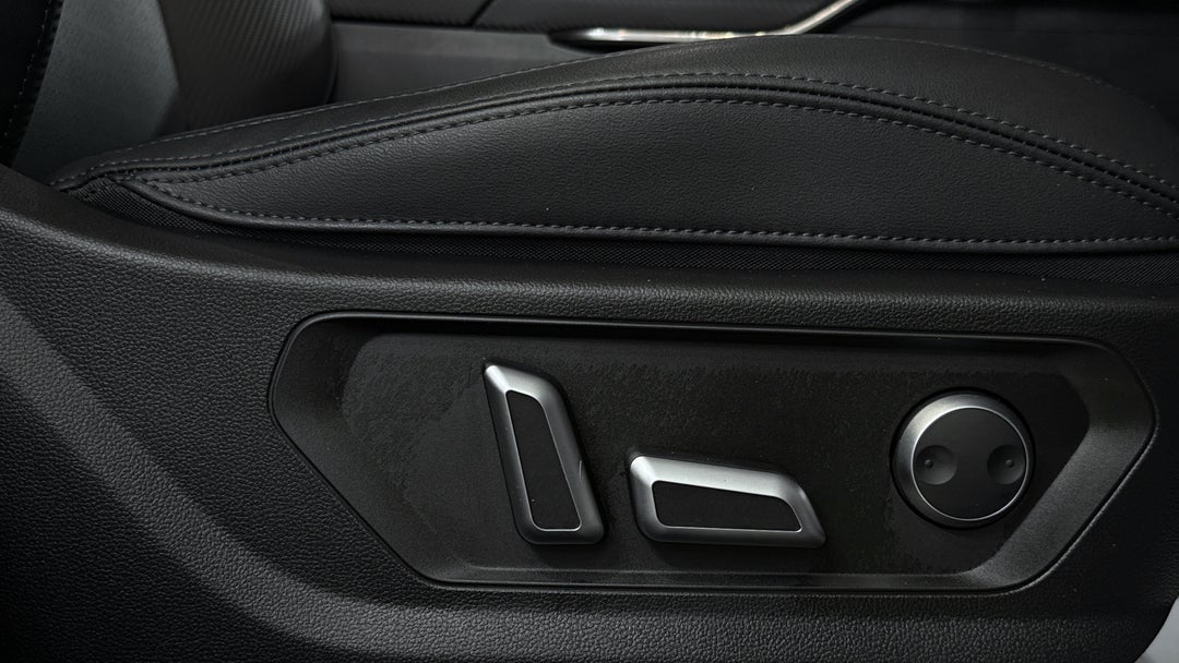 2023 GWM Haval H6gt Ultra (4WD), Automatic, 35205 km, Drivers Side Adjustment Panel