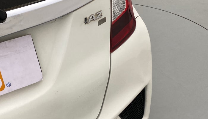 2017 Honda Jazz 1.2 V AT, Petrol, Automatic, 97,372 km, Rear monogram/logo - Missing