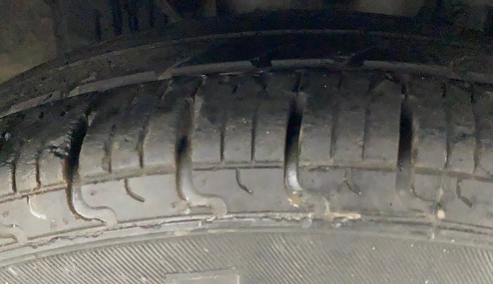 2019 Datsun Redi Go T (O), Petrol, Manual, 37,238 km, Right Front Tyre Tread