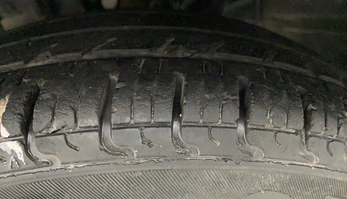 2019 Datsun Redi Go T (O), Petrol, Manual, 37,238 km, Left Front Tyre Tread