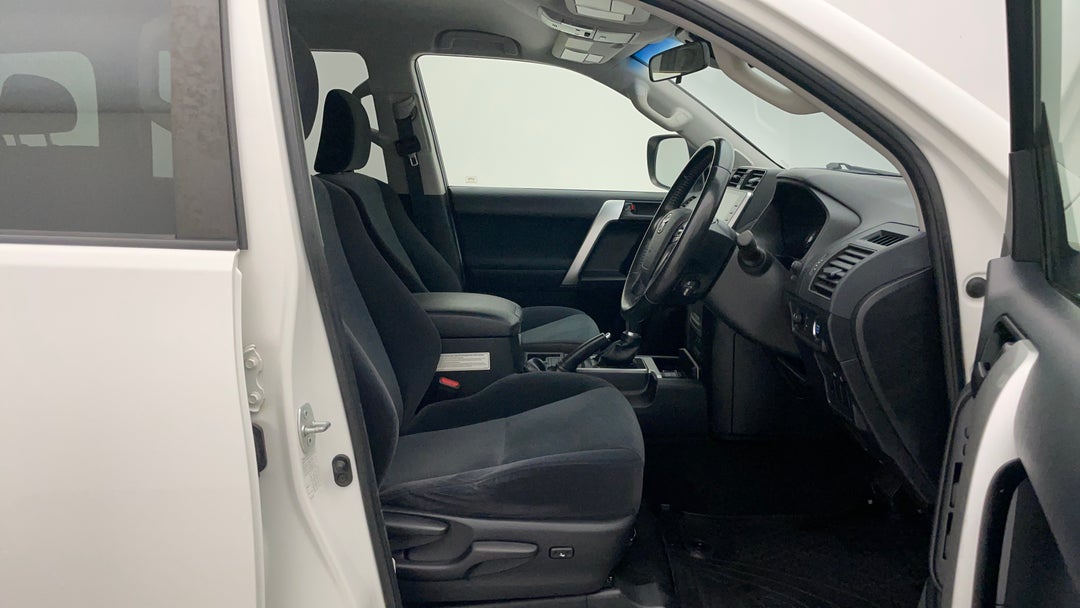2020 Toyota Landcruiser Prado Gxl, Automatic, 111983 km, Right Side Front Door Cabin View