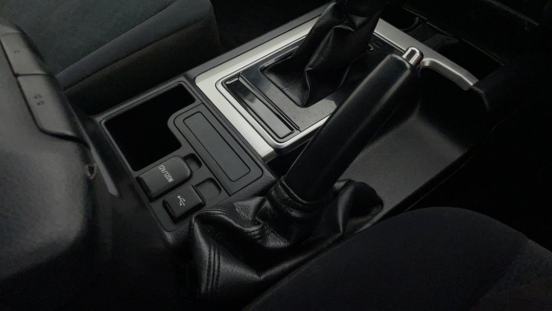 2020 Toyota Landcruiser Prado Gxl, Automatic, 111983 km, Handbrake