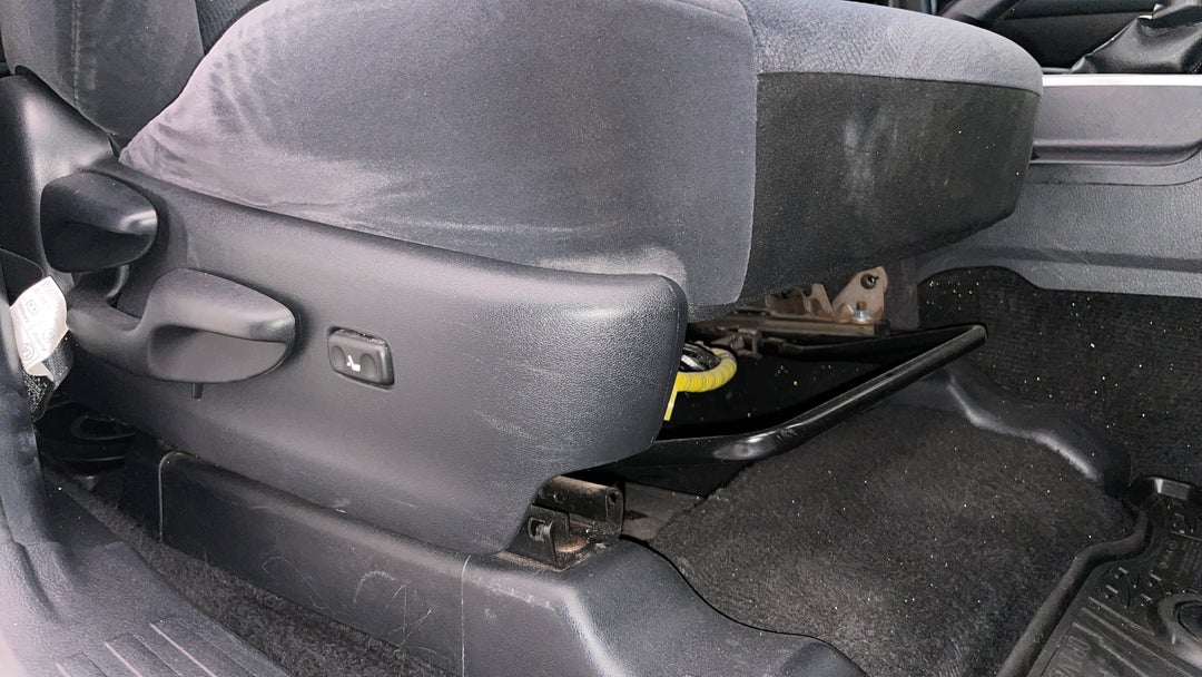 2020 Toyota Landcruiser Prado Gxl, Automatic, 111983 km, Drivers Side Adjustment Panel