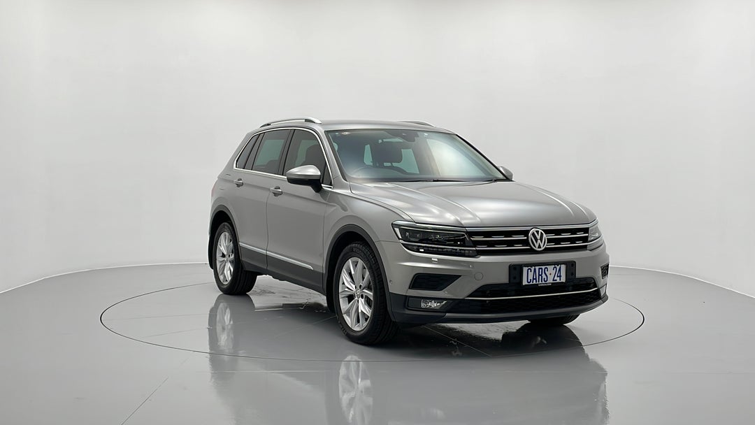 Right Front Diagonal (45- Degree) View