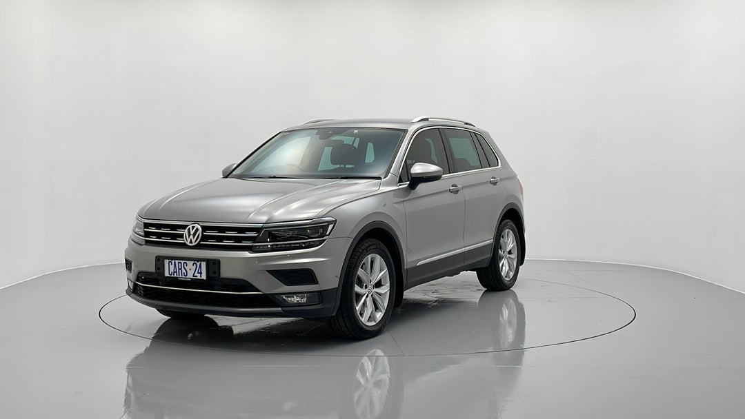 Left Front Diagonal (45- Degree) View