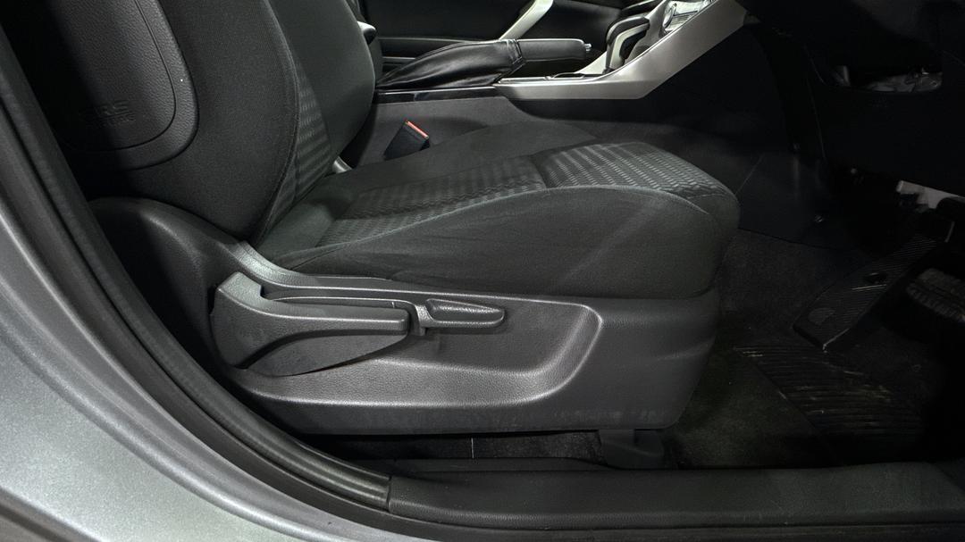 2024 Mitsubishi Eclipse Cross Es (2WD), Automatic, 33409 km, Drivers Side Adjustment Panel