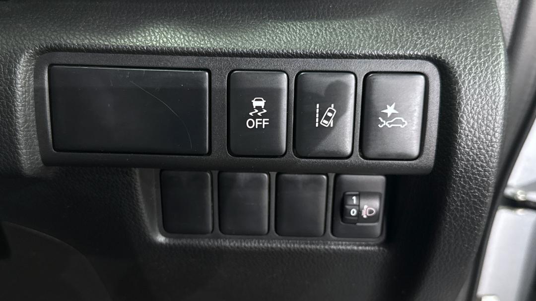 2024 Mitsubishi Eclipse Cross Es (2WD), Automatic, 33409 km, Utility Switches/Buttons