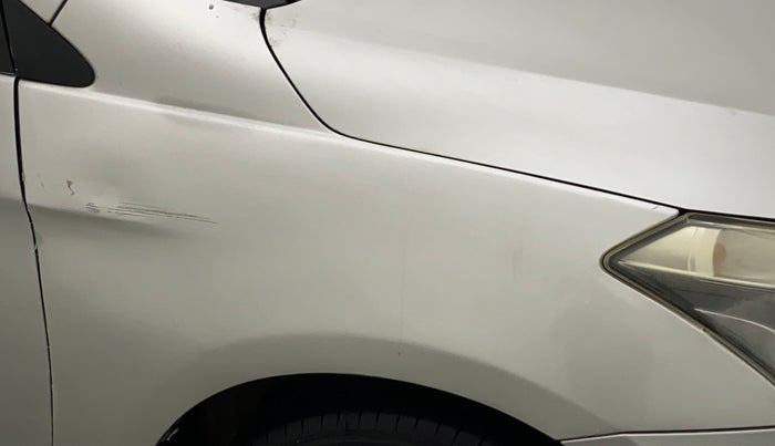 2016 Maruti Ciaz VXI, Petrol, Manual, 60,351 km, Right fender - Slightly dented