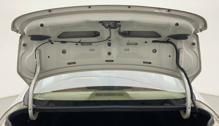 2016 Maruti Ciaz VXI, Petrol, Manual, 60,351 km, Boot Door Open