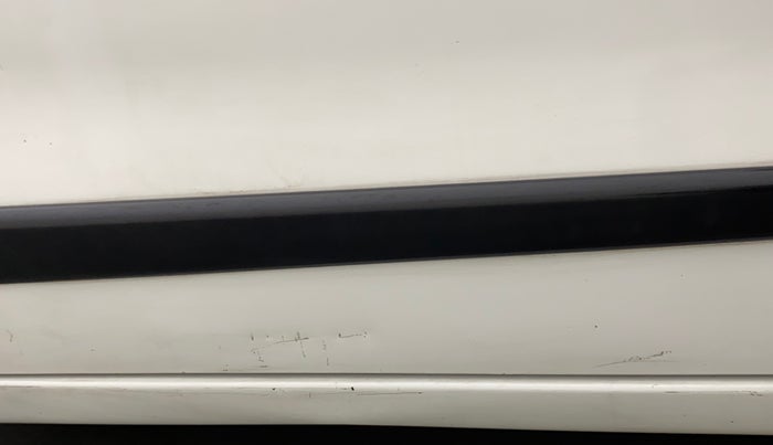 2017 Maruti Wagon R 1.0 VXI, Petrol, Manual, 85,474 km, Driver-side door - Minor scratches