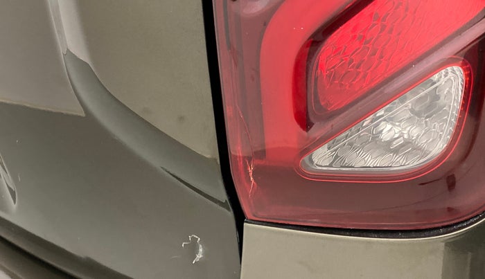2019 Renault Duster RXS 106 PS MT, Petrol, Manual, 60,516 km, Right tail light - Minor damage