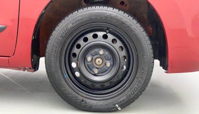 2014 Maruti Wagon R 1.0 VXI, Petrol, Manual, Right Front Wheel