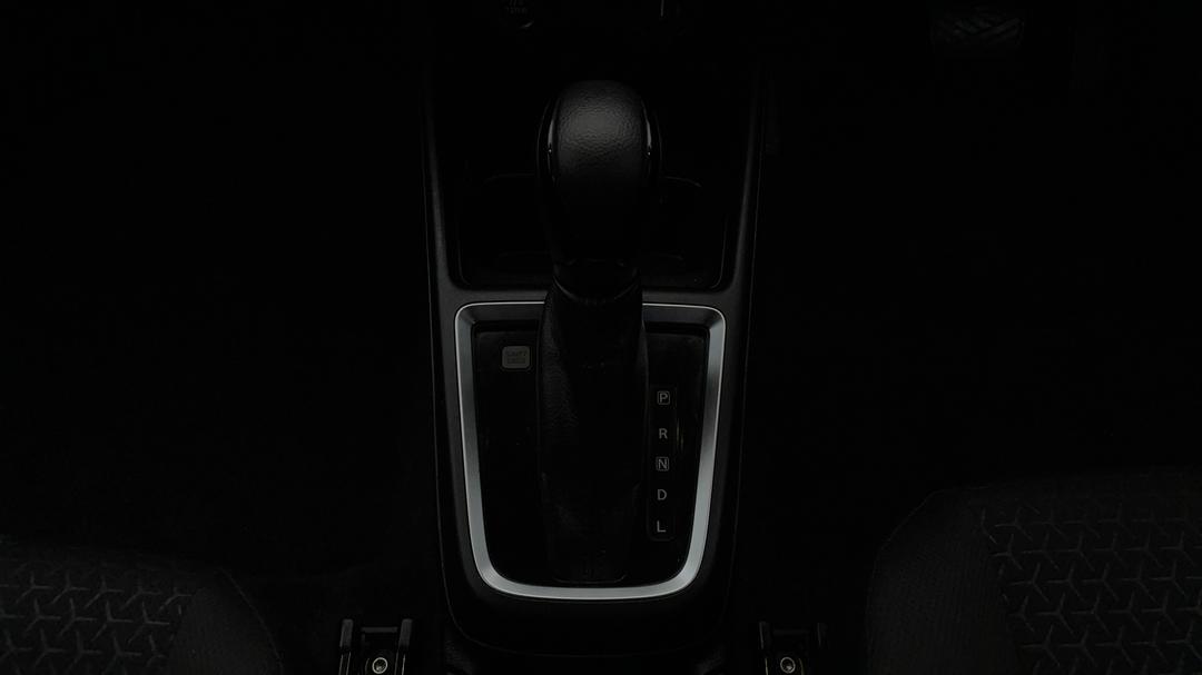 2022 Suzuki Swift Gl (qld), Automatic, 31803 km, Gear Lever 