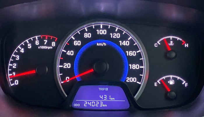 2015 Hyundai Grand i10 SPORTZ 1.2 KAPPA VTVT, Petrol, Manual, 24,093 km, Odometer Image