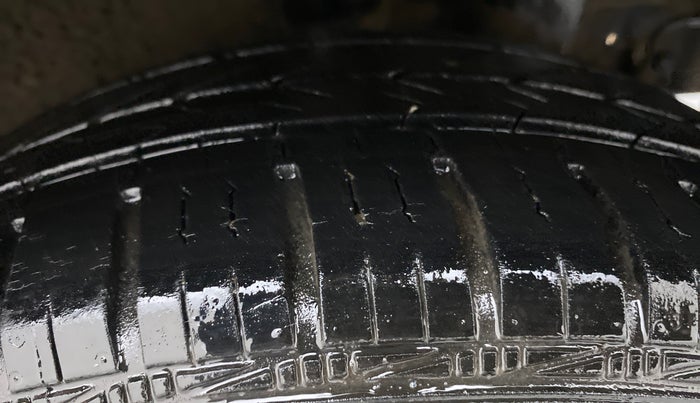 2015 Hyundai Grand i10 SPORTZ 1.2 KAPPA VTVT, Petrol, Manual, 24,093 km, Left Rear Tyre Tread