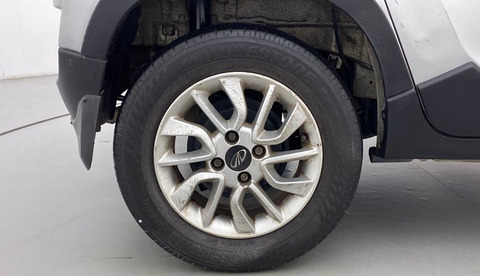 2016 Mahindra Kuv100 K8 D 6 STR, Diesel, Manual, 45,071 km, Right Rear Wheel