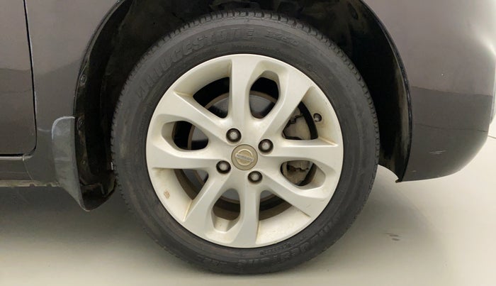 2017 Nissan Micra XV CVT, Petrol, Automatic, 21,480 km, Right Front Wheel