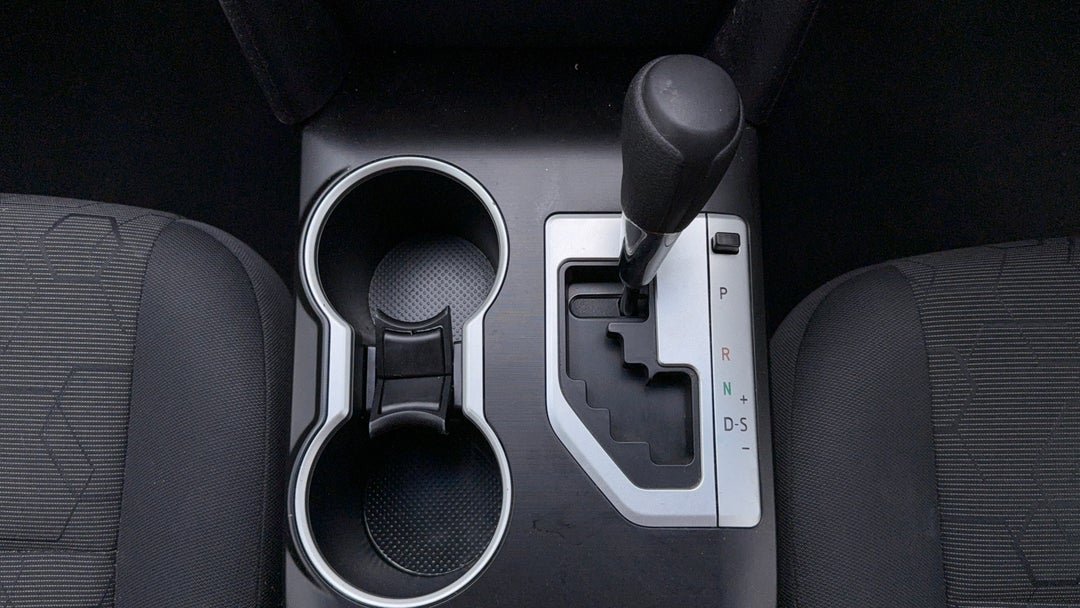 2013 Toyota Camry Altise, Automatic, 125483 km, Gear Lever 