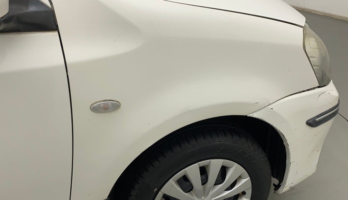 2013 Toyota Etios Liva G, Petrol, Manual, 16,850 km, Right fender - Minor scratches