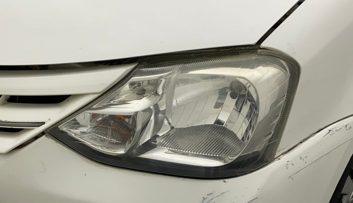 2013 Toyota Etios Liva G, Petrol, Manual, 16,850 km, Left headlight - Faded