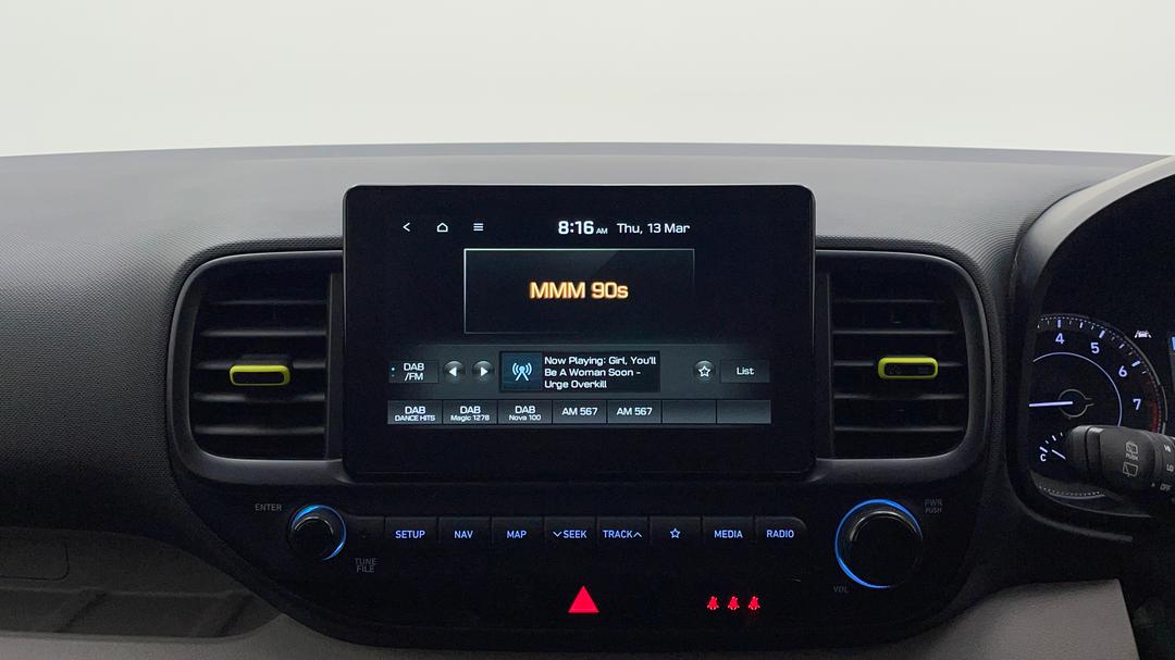 2020 Hyundai Venue Elite (black Interior), Automatic, 80103 km, Infotainment System