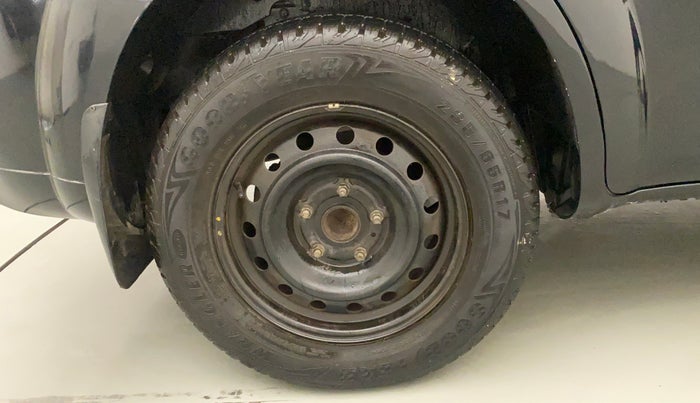 2014 Mahindra XUV500 W4, Diesel, Manual, 60,194 km, Right Rear Wheel