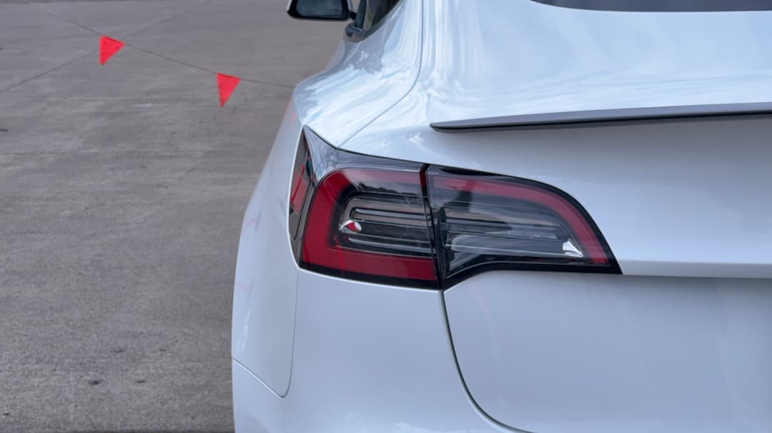 2023 Tesla Model 3 Long Range, Automatic, 16849 km, Badge (Boot Left Side)