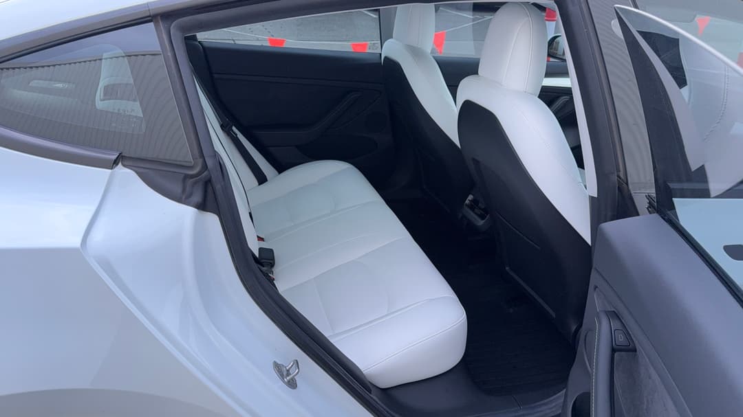 2023 Tesla Model 3 Long Range, Automatic, 16849 km, Right Side Rear Door Cabin View