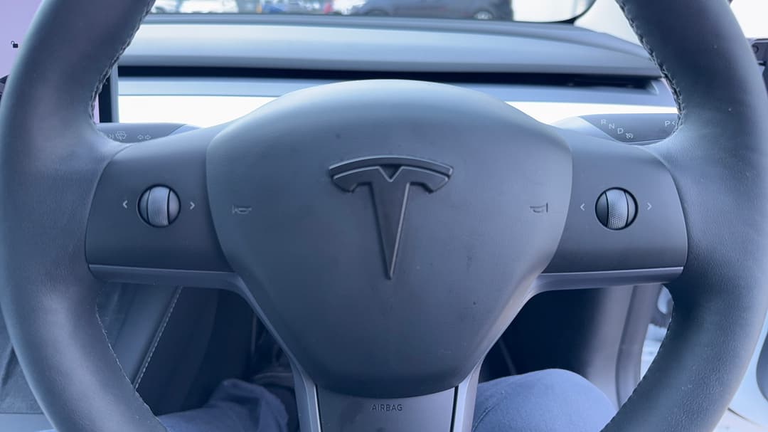 2023 Tesla Model 3 Long Range, Automatic, 16849 km, Utility Switches/Buttons