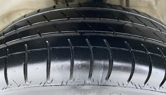 2019 Maruti Alto K10 VXI P, Petrol, Manual, 40,679 km, Left Front Tyre Tread