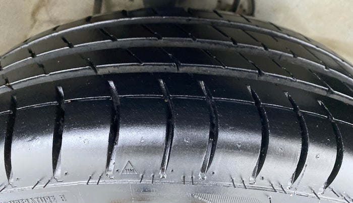 2019 Maruti Alto K10 VXI P, Petrol, Manual, 40,679 km, Right Front Tyre Tread